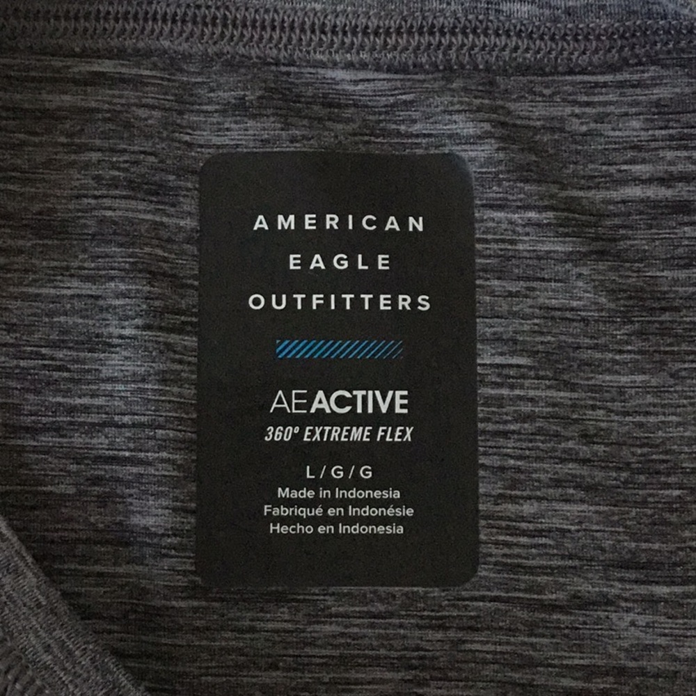 American Eagle Outfitters AE Active Men's Blue and Green T-Shirts Size Large EUC - Picture 7 of 7